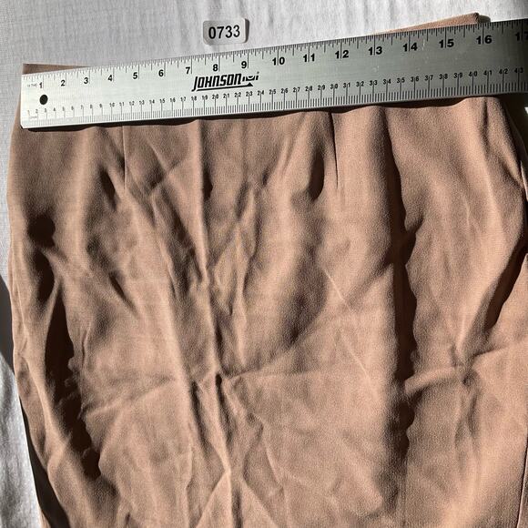 Josephine Chaus Women’s Straight Pencil Skirt size 14, Beige Tan, Above Knee - Picture 2 of 6